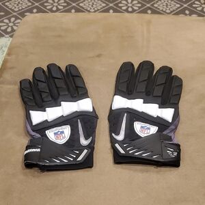 Nike HyperBeast TACKLE Men's FOOTBALL  Gloves